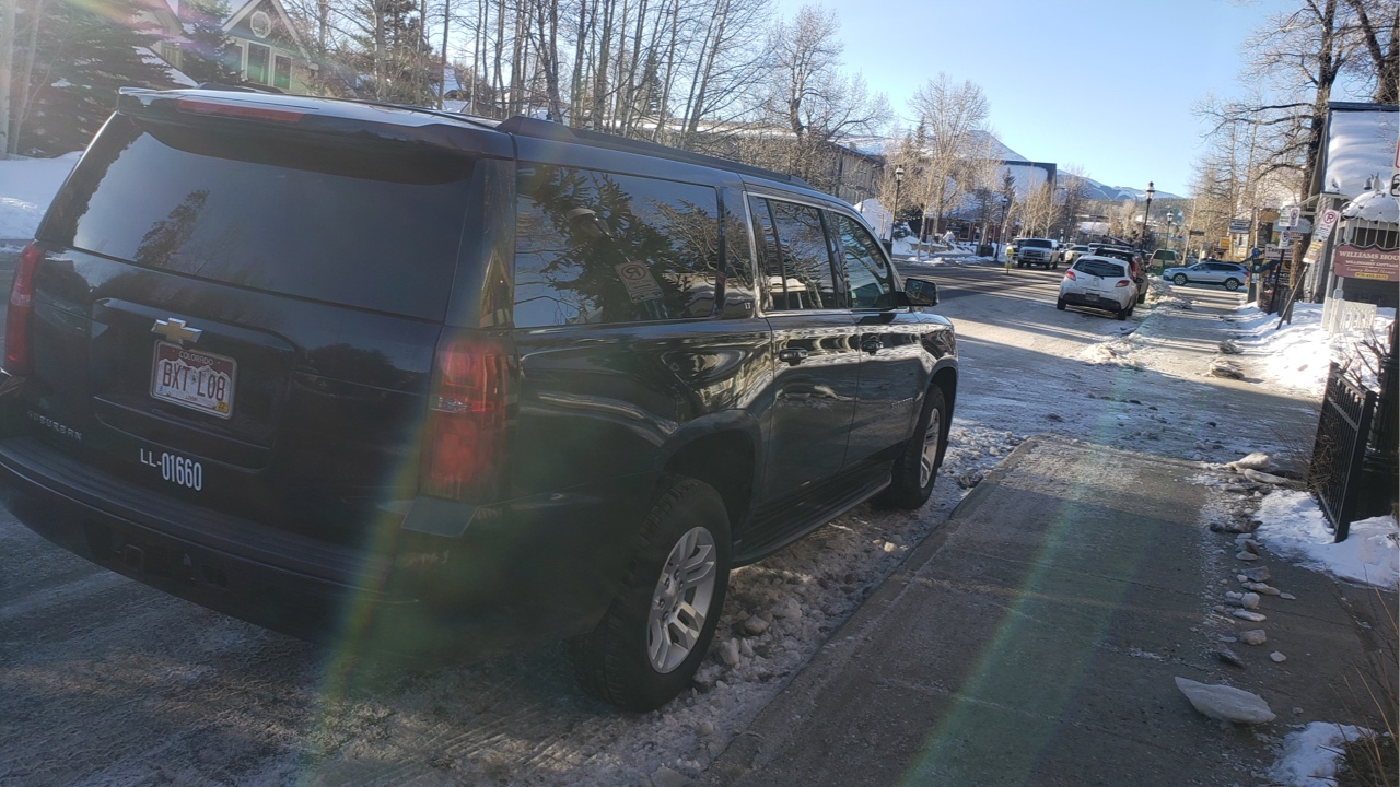 black SUV at Breckenridge, transportation to/from Denver Airport